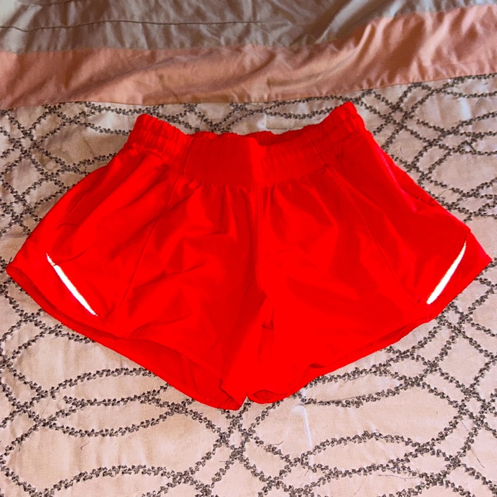 Lululemon Hotty Hot shorts